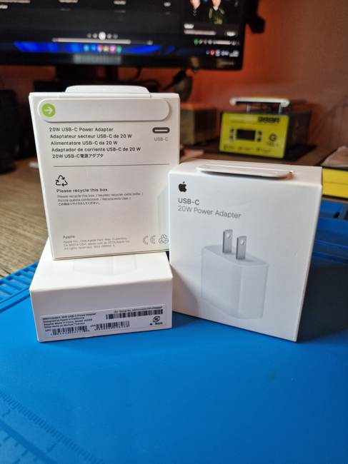 Adaptador Apple USB-C 20W
