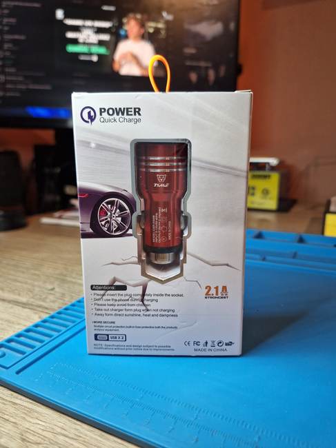 Cargador auto Power Quick Charge 2.1A